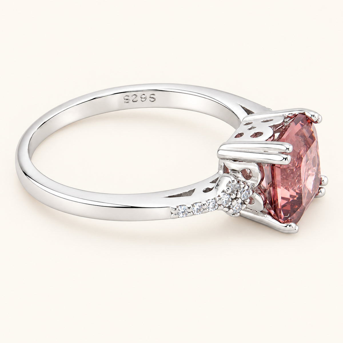 Vintage Design 1.0 Carat Cubic Zirconia Simulated Morganite Ring