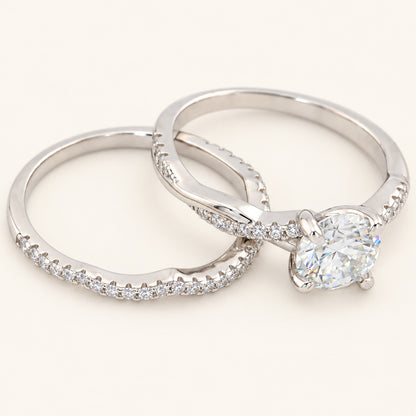 Realistic 3/4 Carat Round Brilliant Cubic Zirconia Wedding Ring Set in Silver
