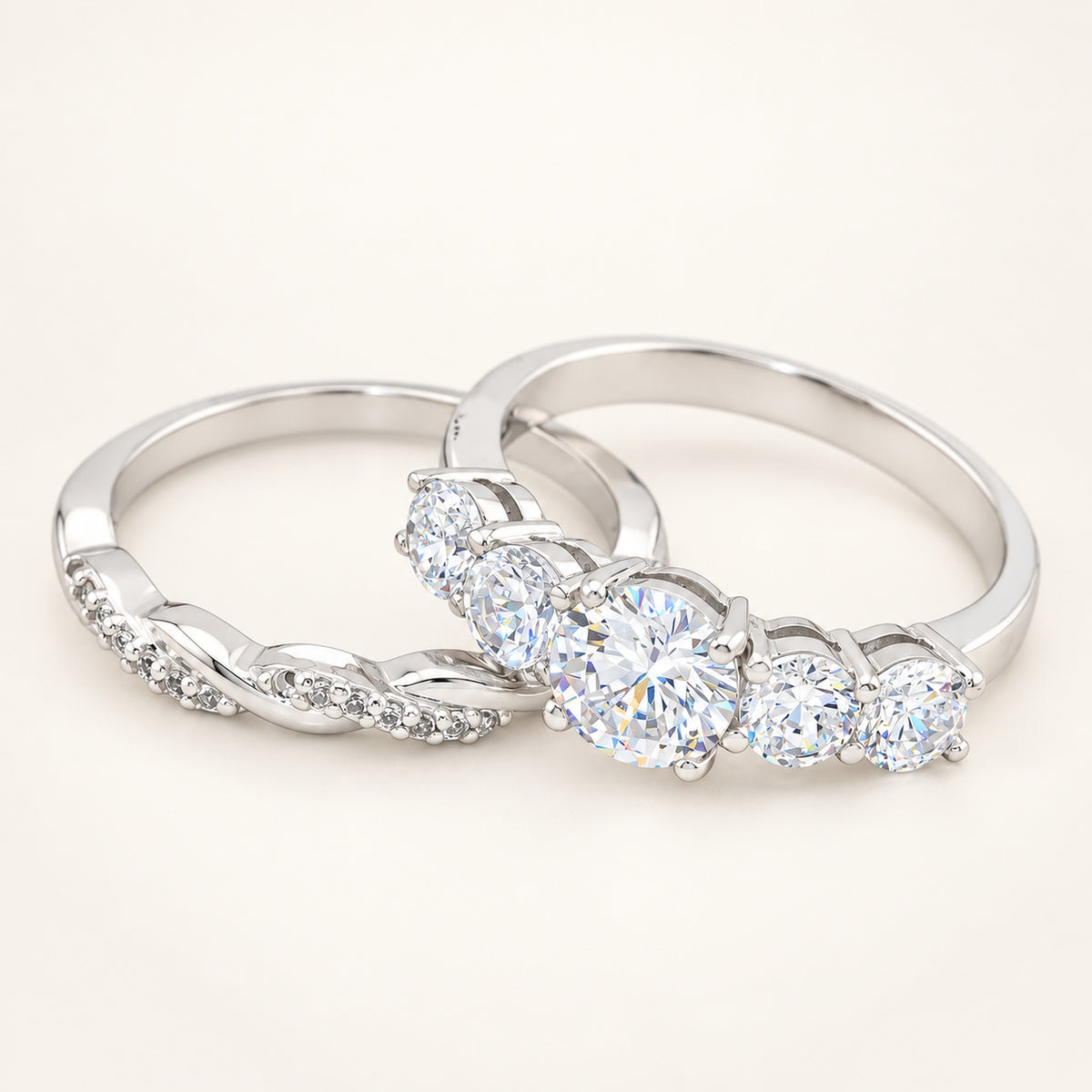 3/4 Carat Round Brilliant Cubic Zirconia Vintage Design Wedding Ring Set in Silver